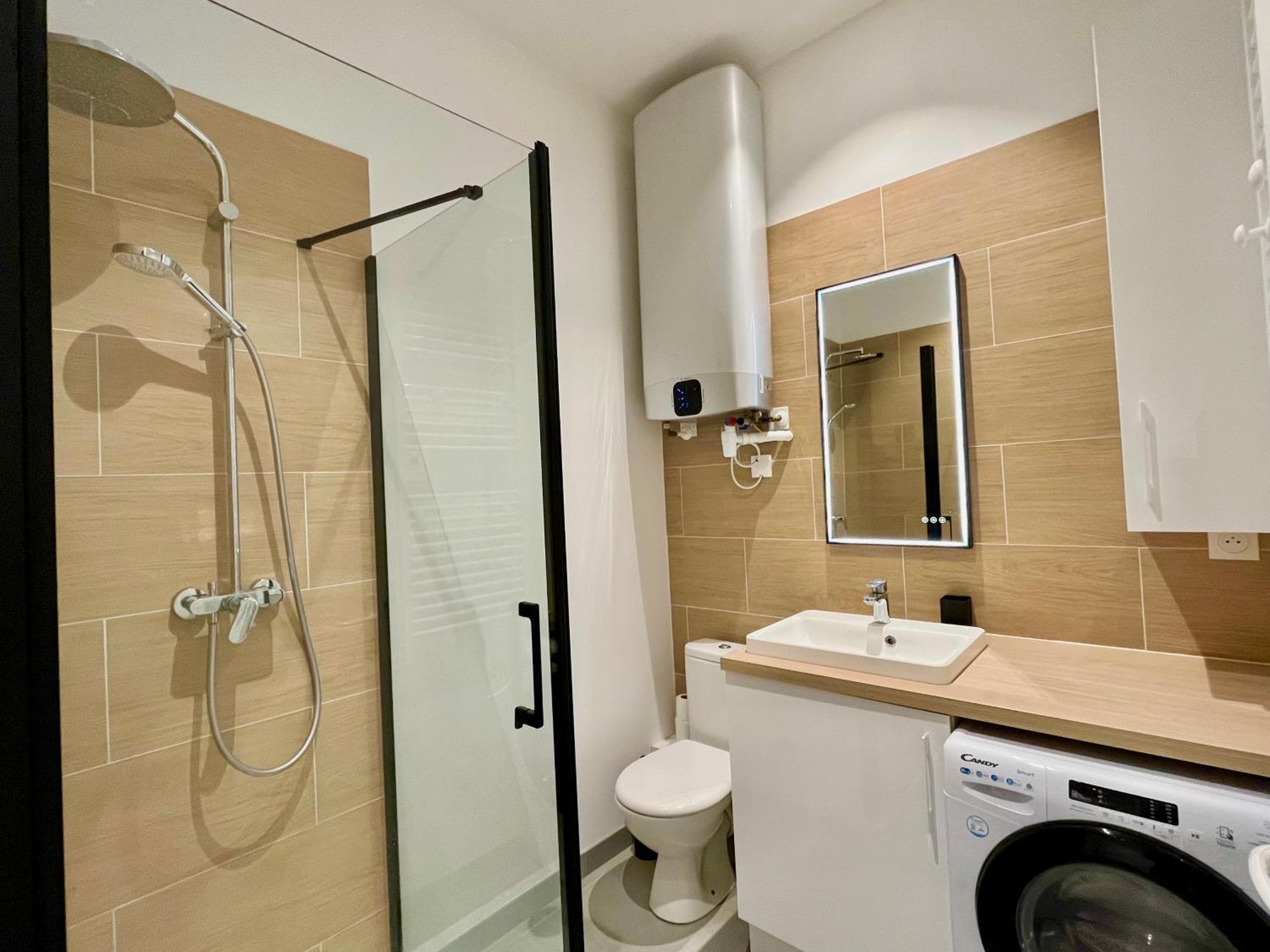 Suite Clovis 2 Reims Ngoại thất bức ảnh